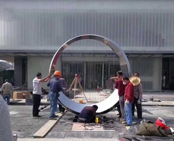 現(xiàn)代園林景觀雕塑如何進(jìn)行包裝運(yùn)輸？?jī)?yōu)藝雕塑廠家為您支招