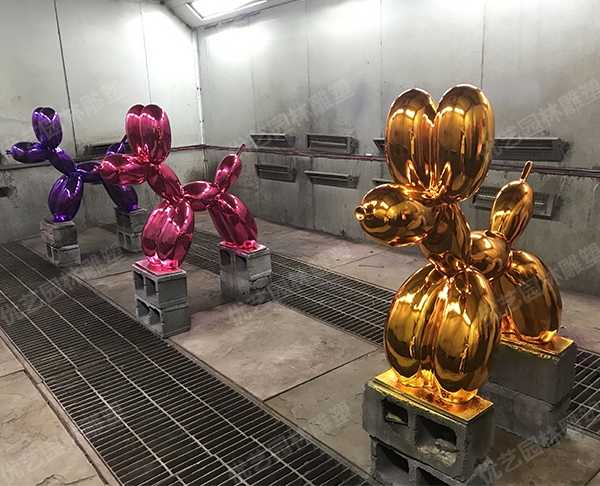 不銹鋼雕塑制作需要注意什么？