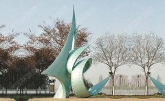 怎樣判斷不銹鋼雕塑價(jià)格是否合理？